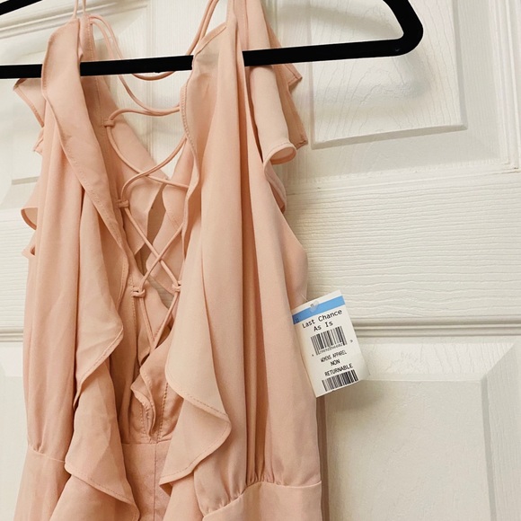 WAYF Jamie Ruffle Wrap Gown London Fog XS NWT New - Picture 4 of 4